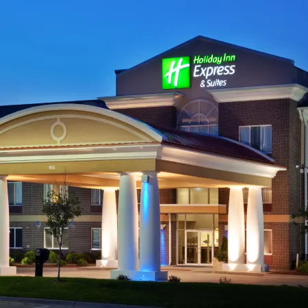 Holiday Inn Express & Suites ALTOONA-DES MOINES by IHG