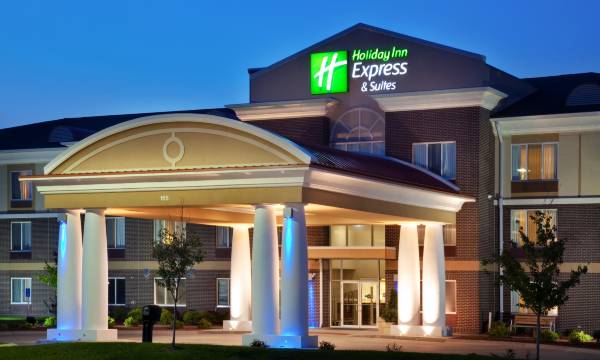 Holiday Inn Express & Suites Altoona-DES Moines by IHG