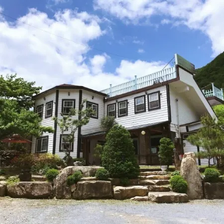 Jecheon Worakden Pension