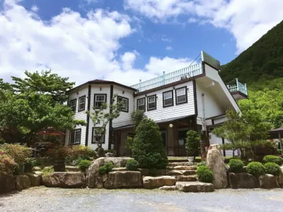 Jecheon Worakden Pension Hotels near Woraksan
