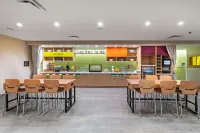 Home2 Suites by Hilton Midland East - breakfast