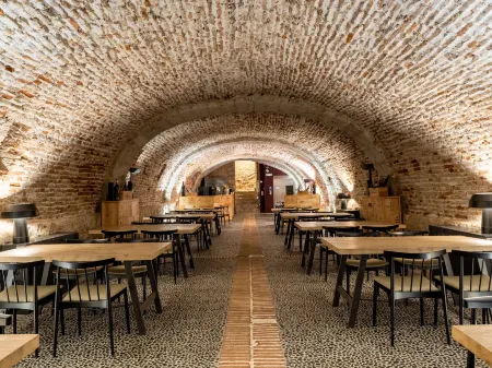 Castilla Termal Monasterio de Valbuena Отели в г. Оливарес-де-Дуэро