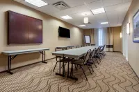 컴포트 인 & 스위트 시드니 I-80