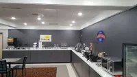 Baymont by Wyndham Grand Rapids Near Downtown - sarapan