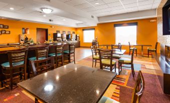 Best Western Plus Hiawatha Hotel