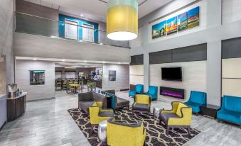 La Quinta Inn & Suites by Wyndham Columbus - Edinburgh