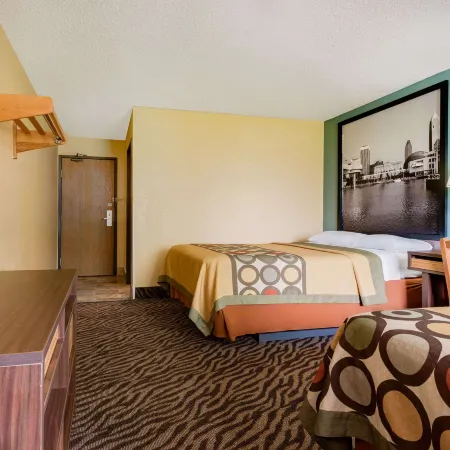 Super 8 by Wyndham Mentor/Cleveland Area Hotels in Mentor