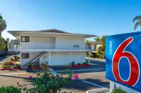 Motel 6 Santa Barbara, CA - State Street - Pet friendly