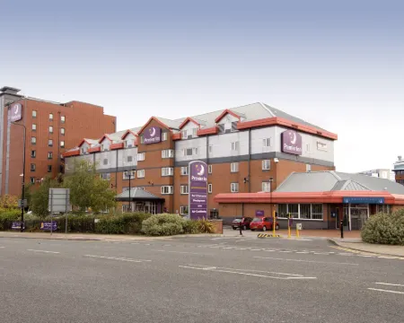 Premier Inn Manchester Old Trafford Hotels in Stretford