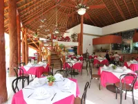 Hotel Plaza Caribe Отели рядом с достопримечательностью «Улица Тулум»