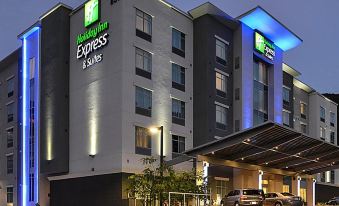 Holiday Inn Express & Suites JACKSONVILLE-CAMP LEJEUNE AREA by IHG