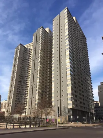 Moneda Express Apart Отели рядом с достопримечательностью «Constitution Place»