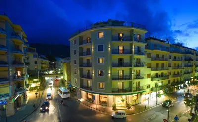 Hotel Tourist Hotel in zona Sapori e Colori Sorrento