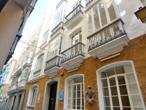 Plaza Mina Suites - Adults Recommended by Luxury Suites Cadiz