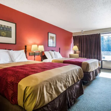 Econo Lodge Inn & Suites Conference Center Dublin