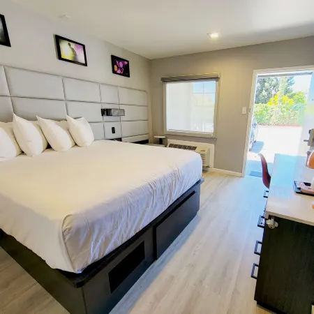 Signature Inn Santa Clara Отели рядом с достопримечательностью «Сантана Роу»