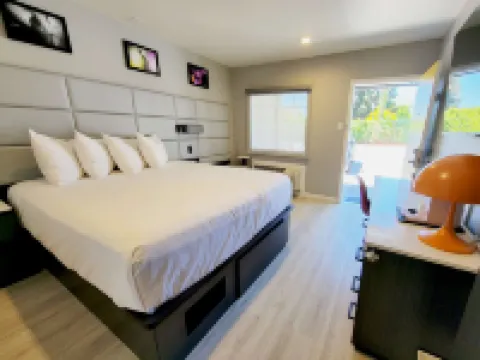 Signature Inn Santa Clara Hotels near SAP Center