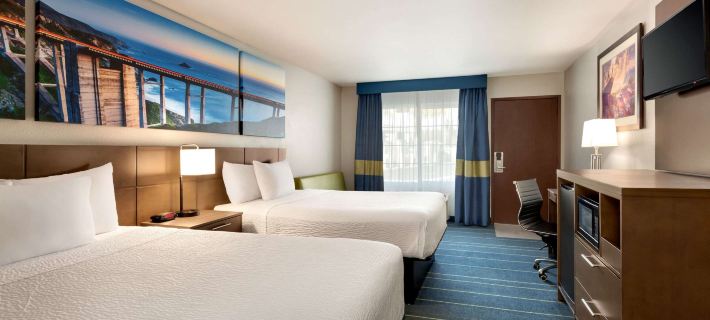 Days Inn & Suites by Wyndham Anaheim at Disneyland Park Hotels in Anaheim