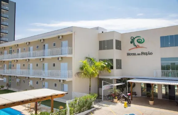 卡舒埃拉保利斯塔峯會套房酒店