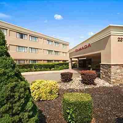 Ramada by Wyndham Toms River Hotel Exterior