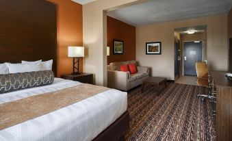 Best Western Plus Elmendorf Hotel