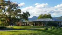 Hillcrest Mountain View Retreat فنادق في Upper Crystal Creek