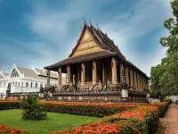 Vientiane Mekong Hotel(Swimming pool in the air) Hotels near Pha That Luang