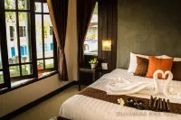 Thanawong Pool Villa - Homestays