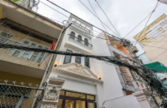 Cozrum Homes - June Corner Hôtels à proximité de : Tran Hung Dao Temple