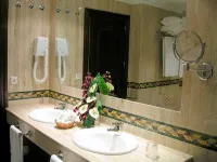 Santiago Hotels in Baños de la Encina