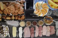 Hotel Happy - breakfast