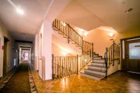 Hotel Tri Vezicky Hotel a Kvetinov