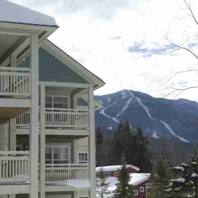 Smugglers' Notch Resort Hotel Exterior