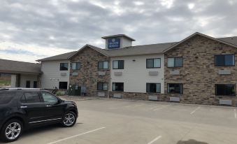 Cobblestone Inn & Suites - Denison | Oak Ridge