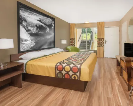 Super 8 by Wyndham Asheville Airport Hotels in Fletcher