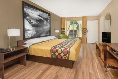 Super 8 by Wyndham Asheville Airport Hotels in Arden