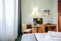 Hotel "Helle Mitte" Berlin Hotellit kohteessa Marzahn-Hellersdorf