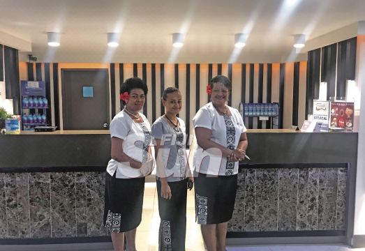 페닌술라 인터내셔널 호텔 레스토랑 또는 라운지