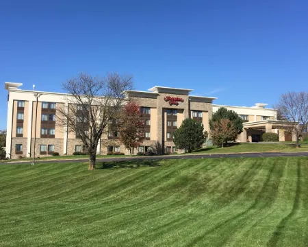 洛瓦城-科拉爾維爾歡朋酒店 科拉爾維爾酒店