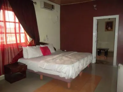 Clen-Phil Hotels and Resorts Ltd Hotels in Rumualogu