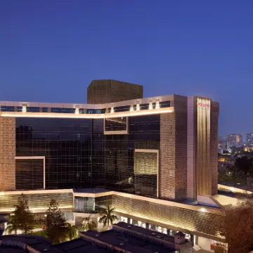 Mövenpick Hotel Karachi Hotels near National Museum Of Pakistan