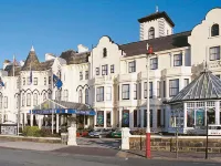 Royal Clifton Hotel Hôtels à proximité de : Poundland