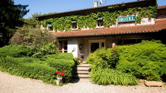 Logis Hotel le Petit Casset