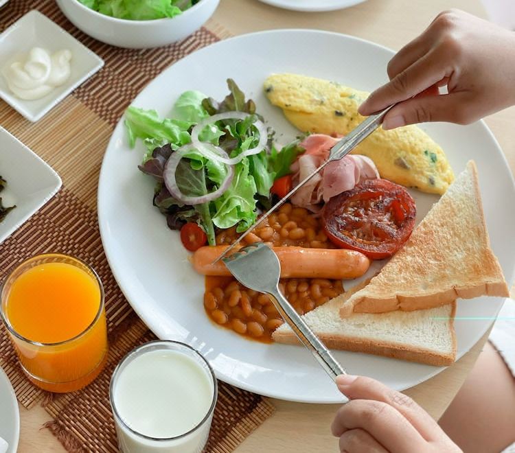 어바나 랑수언 루프탑 수영장 전경