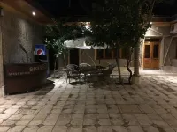 "S E A S O N S" Hotels in 