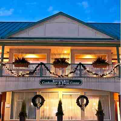 Lambertville House Hotel Exterior