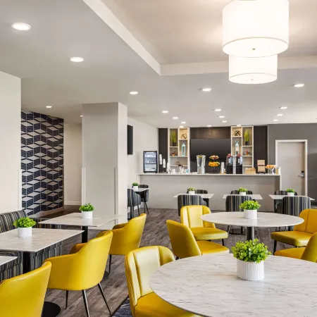 Microtel Inn & Suites Montreal Airport-Dorval QC
