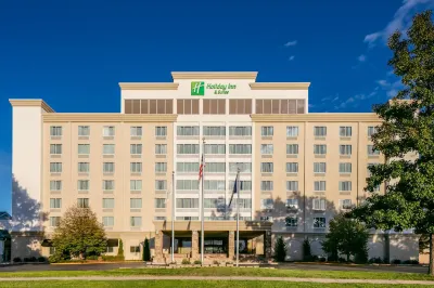 Holiday Inn & Suites Overland Park-West Hotels near Antioch Park