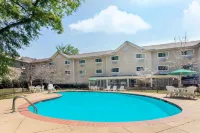Sleep Inn & Suites Columbus Near Fort Benning - Pools