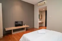 3J Home Hotels in Curug